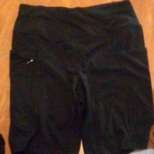 AVITA Workout Shorts With Pockets